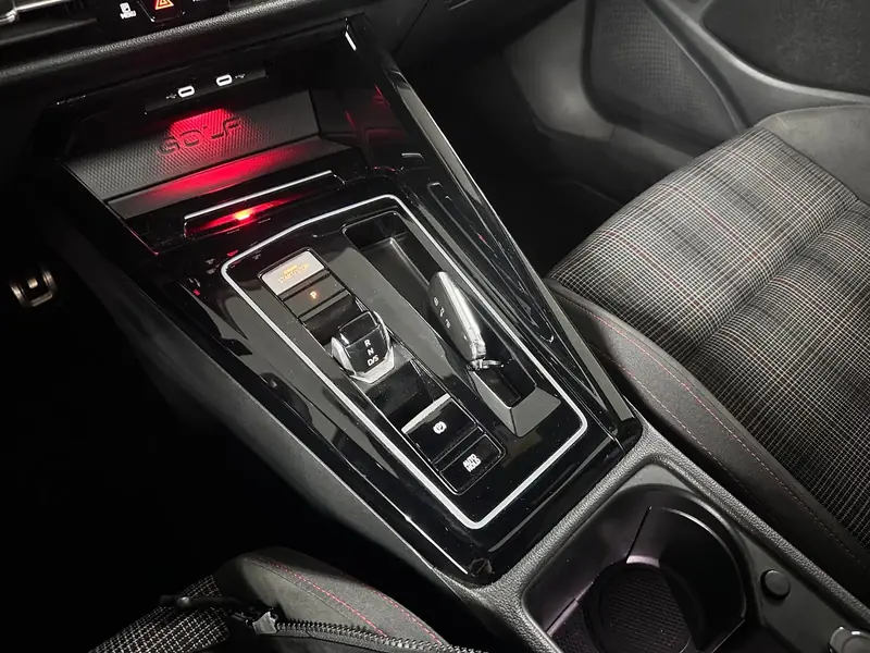 Volkswagen Golf GTI – Foto 18 von 18