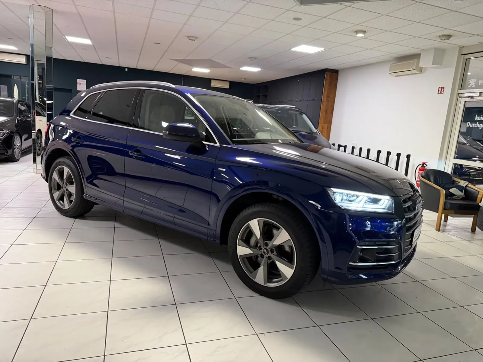 Audi Q5 55 TFSI e quattro S line · S tronic uit 2020 om te importeren uit Duitsland – Foto 2 van 12
