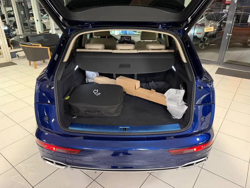 Audi Q5 55 TFSI e quattro – Foto 6 von 12