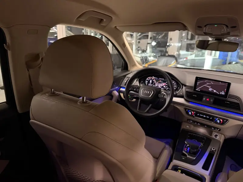 Audi Q5 55 TFSI e quattro – Foto 8 von 12