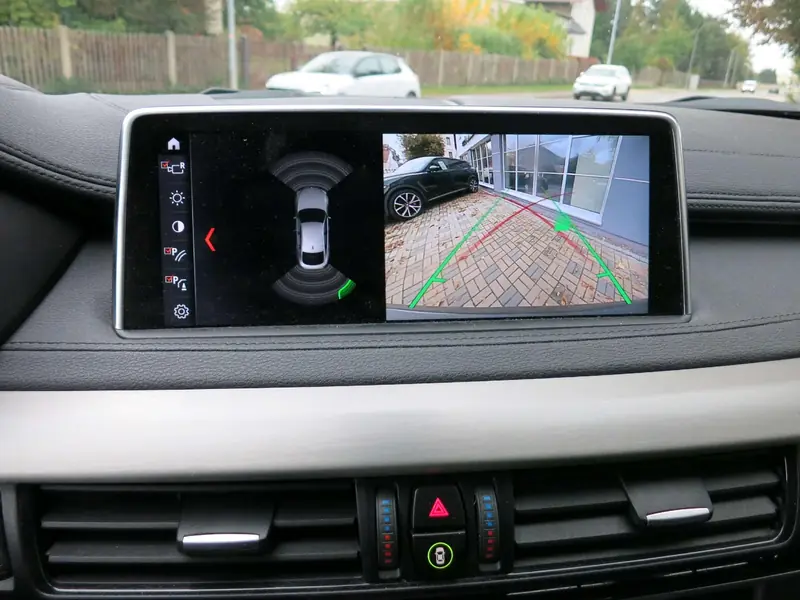 BMW X6 xDrive40d – Foto 10 von 11