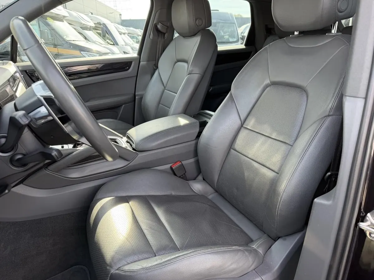 Porsche Cayenne 3.0 V6 Tiptronic S (2018) zum Import aus Deutschland – Foto 6 von 13