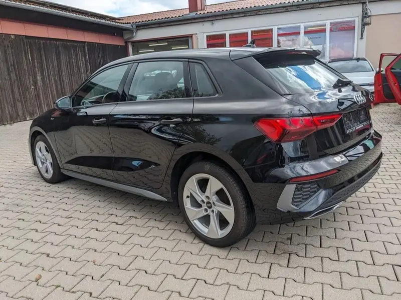 Audi A3 Sportback 40 TDI quattro – Foto 3 von 10