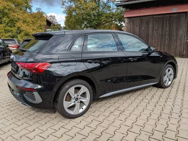 Audi A3 Sportback 40 TDI quattro – Foto 4 von 10