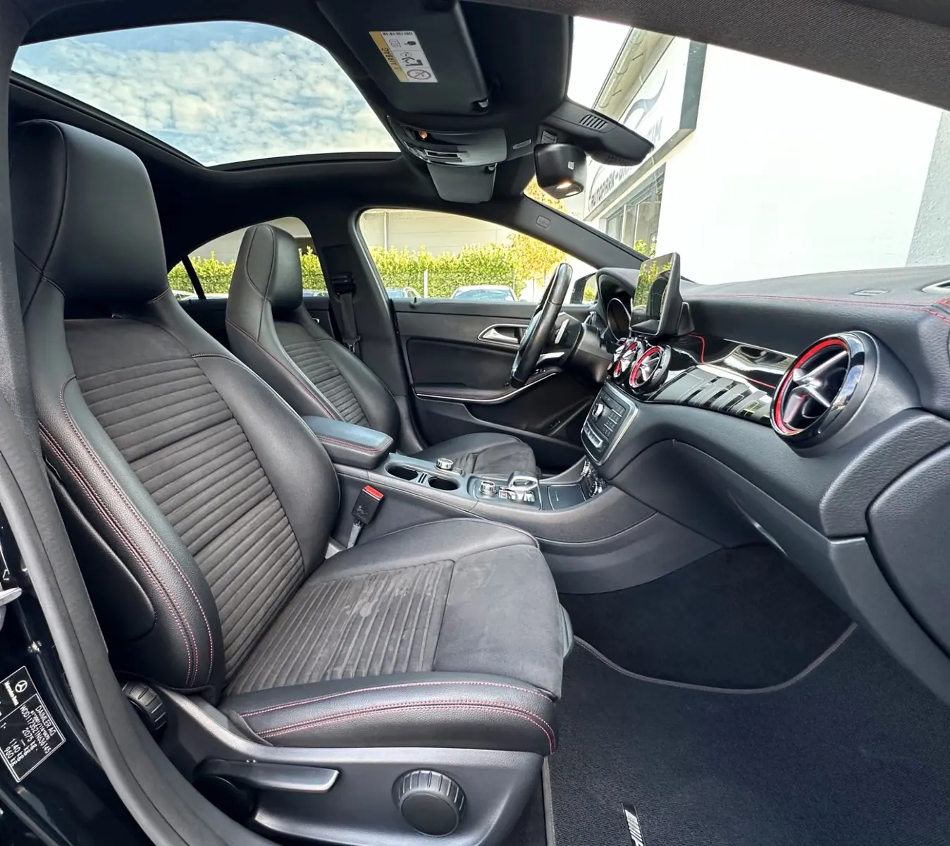 Mercedes-AMG CLA 45 4MATIC 2.0 SPEEDSHIFT DCT de 2018 à importer d'Allemagne – Photo 7 sur 10