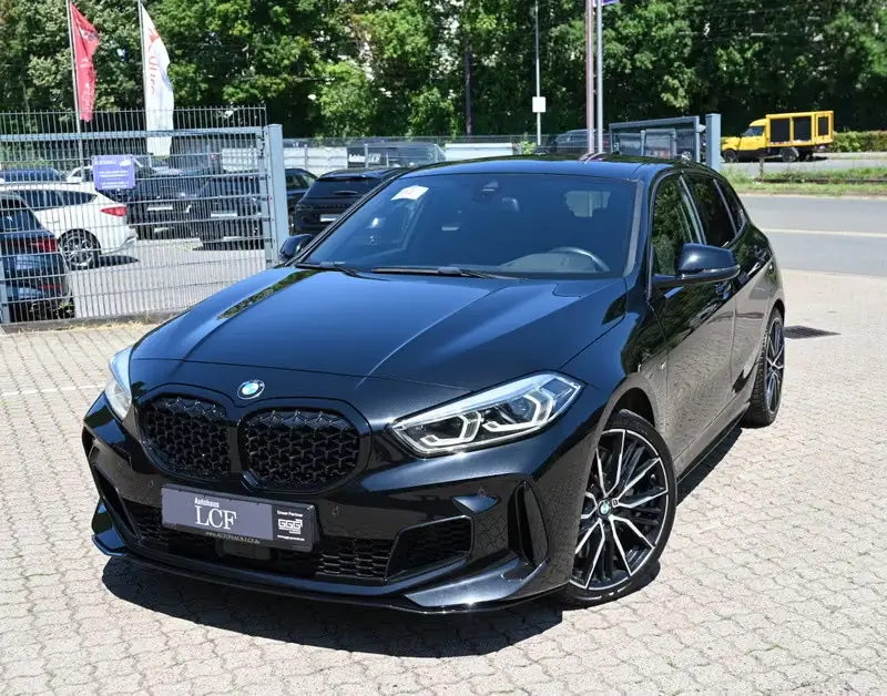 BMW M135i xDrive – Foto 1 von 10